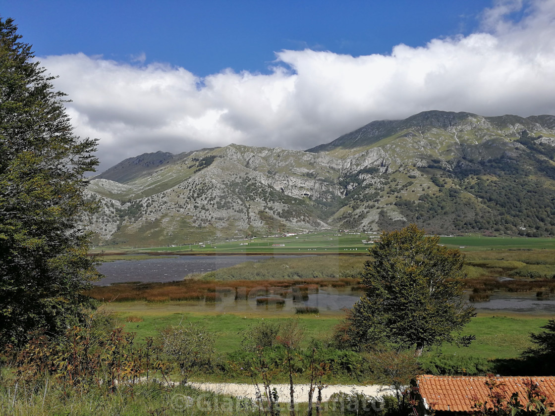 "Scorcio panoramico del Lago del Matese" stock image