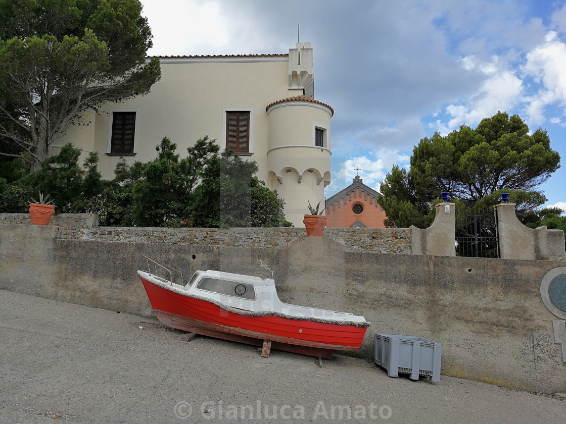 "Punta Licosa - Barchetta sul molo" stock image