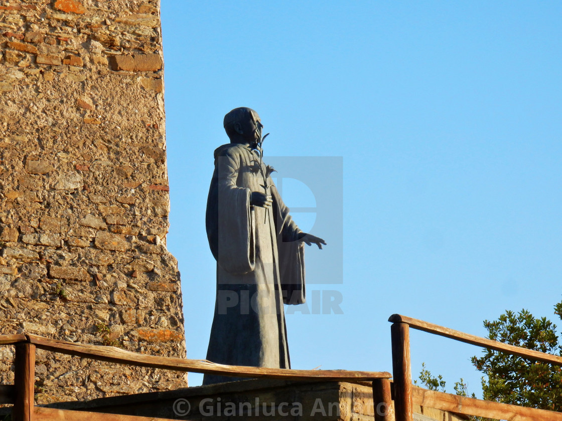 "Statua di San Costabile" stock image