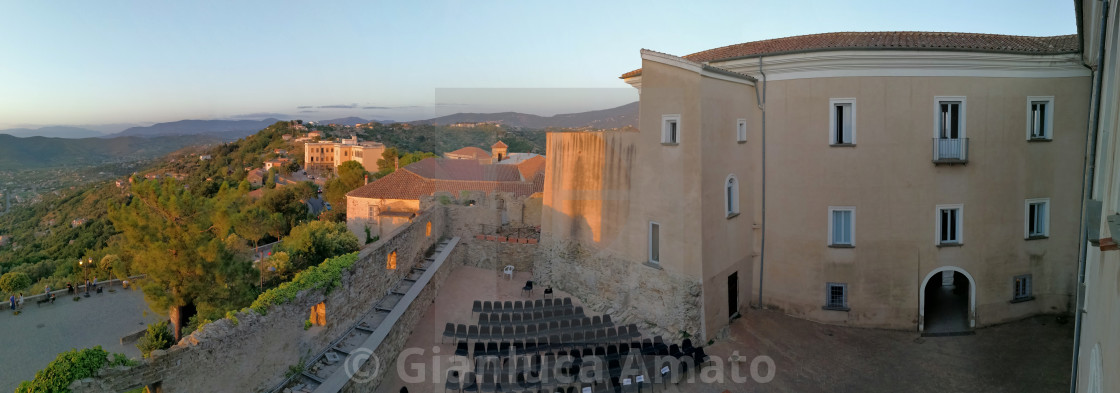 "Castellabate - Panoramica del Castello al tramonto" stock image