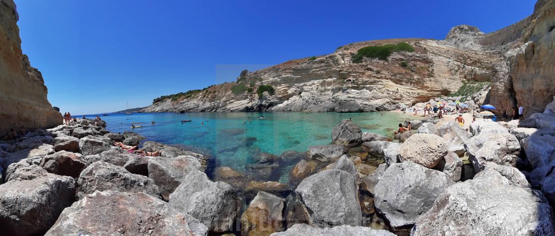 "Santa Cesarea Terme - Panoramica della spiaggia di Torre Miggiano dagli scogli" stock image