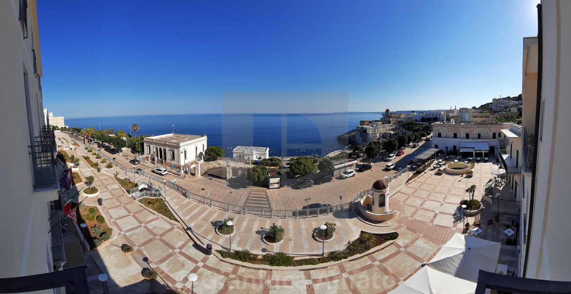 "Santa Cesarea Terme - Panoramica del lungomare di pomeriggio" stock image