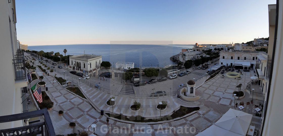 "Santa Cesarea Terme - Panoramica del lungomare al tramonto" stock image