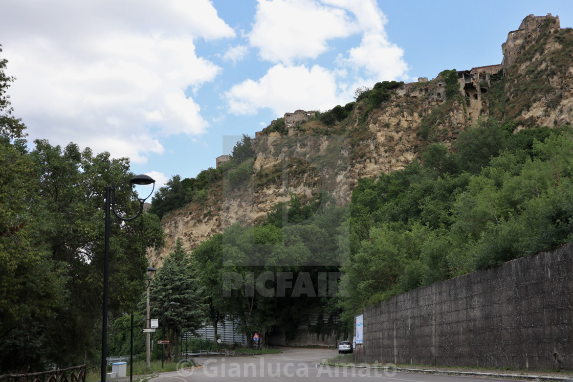 "Calitri - Scorcio del Borgo Castello da via XXIII Novembre" stock image