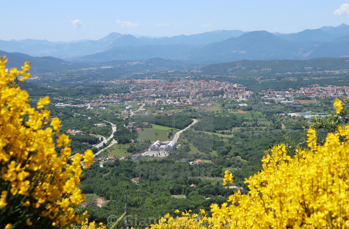 "Pesche - Panorama di Isernia da Monte San Bernardo" stock image