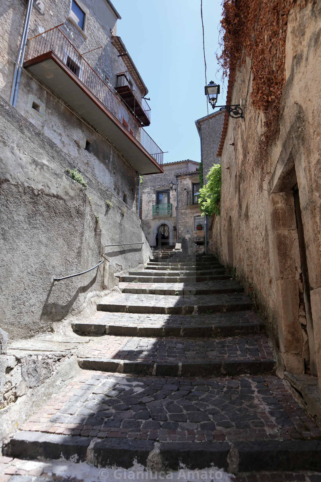 "Pesche - Scala verso il castello" stock image