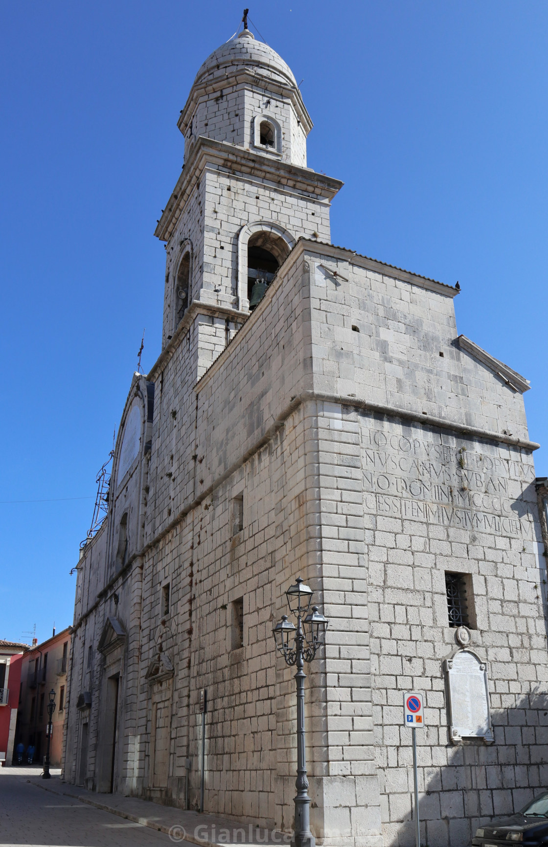 "Nusco - Scorcio del duomo dalla piazza" stock image