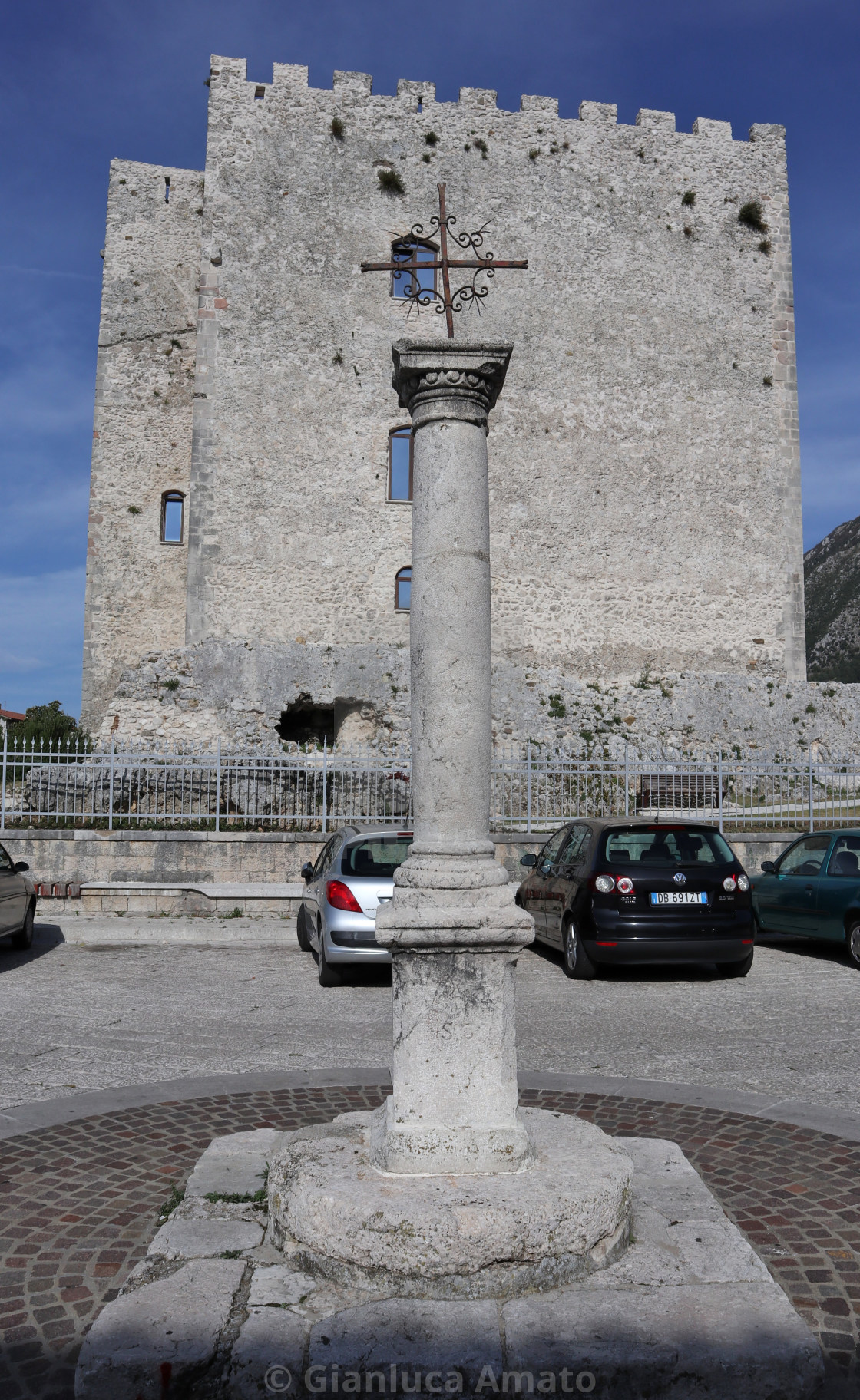 "Bagnoli Irpino - Monumento di fronte al Castello Cavaniglia" stock image