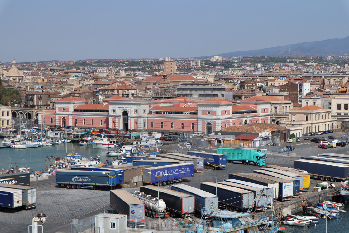 "Catania - Panorama del porto dal trghetto" stock image