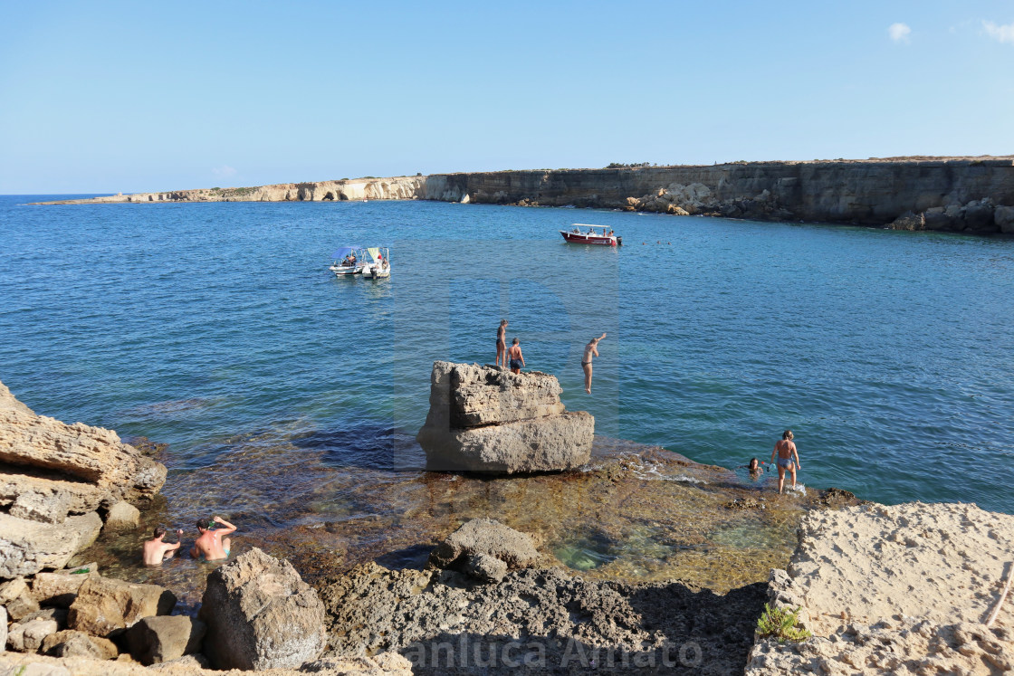 "Siracusa - Tuffo dallo scoglio a Punta della Mola" stock image