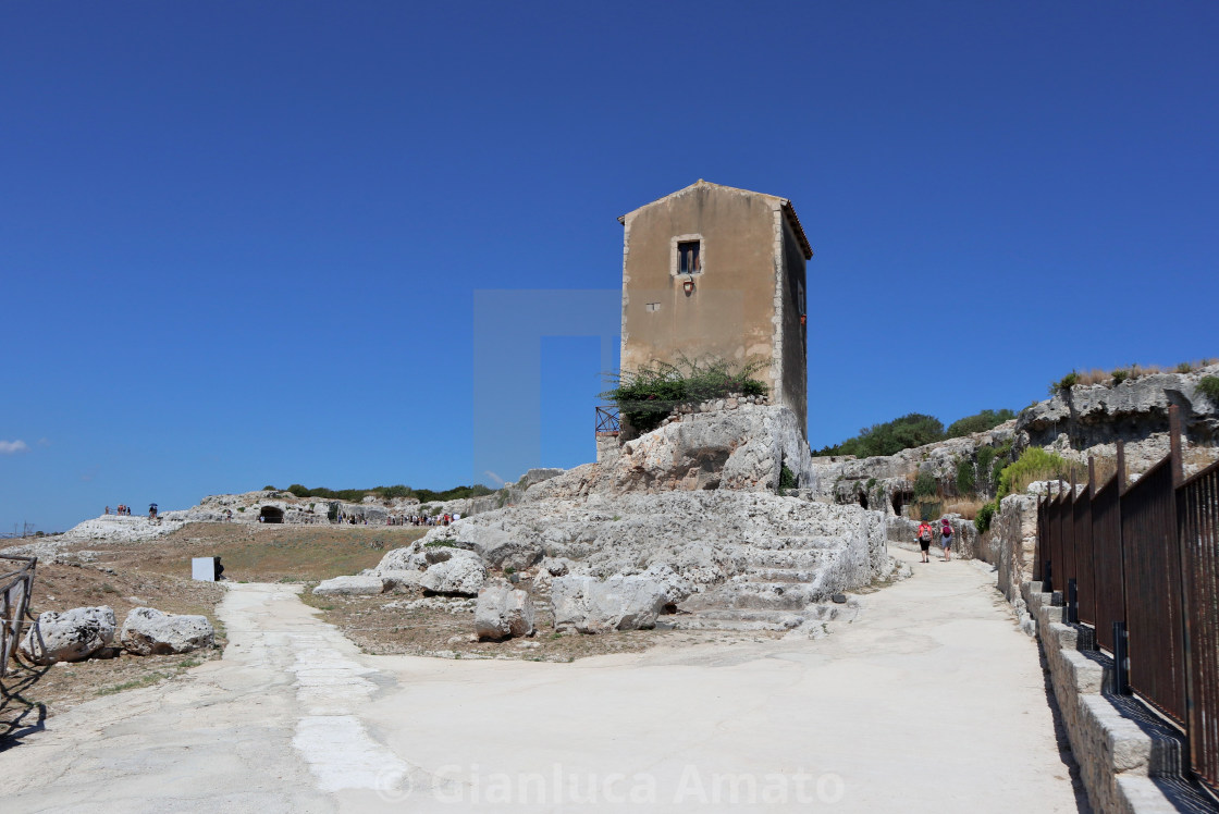 "Siracusa – Casetta dei Mugnai nel Parco Archeologico della Neapolis" stock image