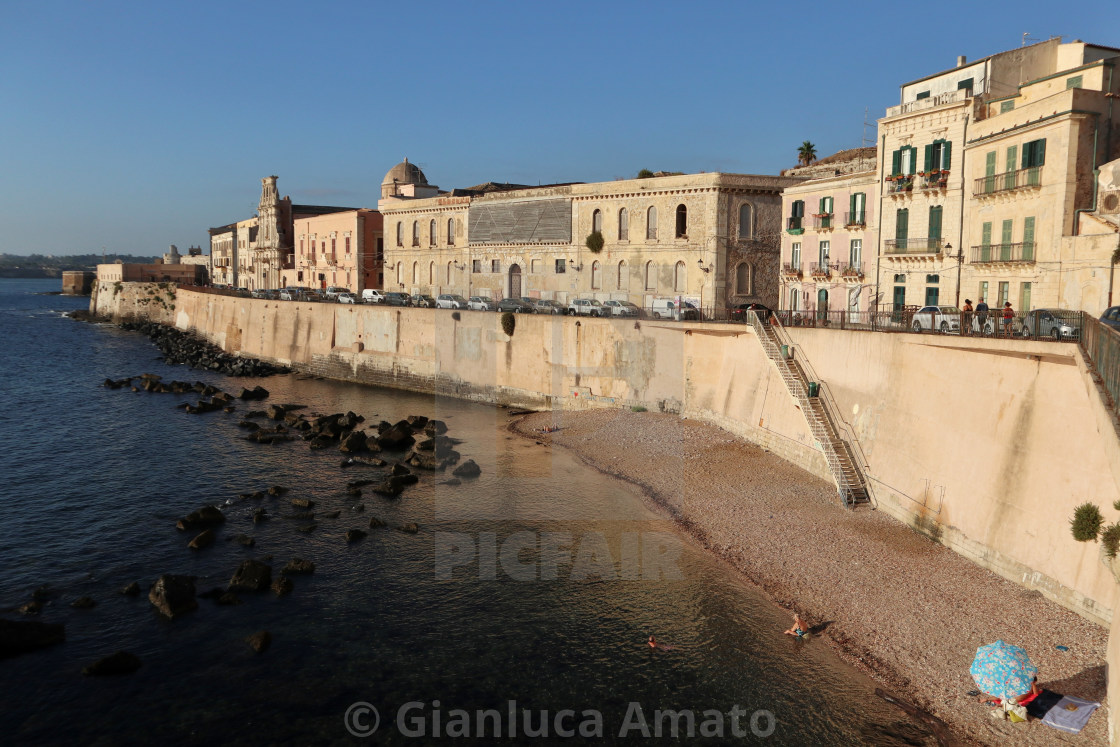 "Siracusa - Scorcio panoramico di Ortigia all'alba" stock image