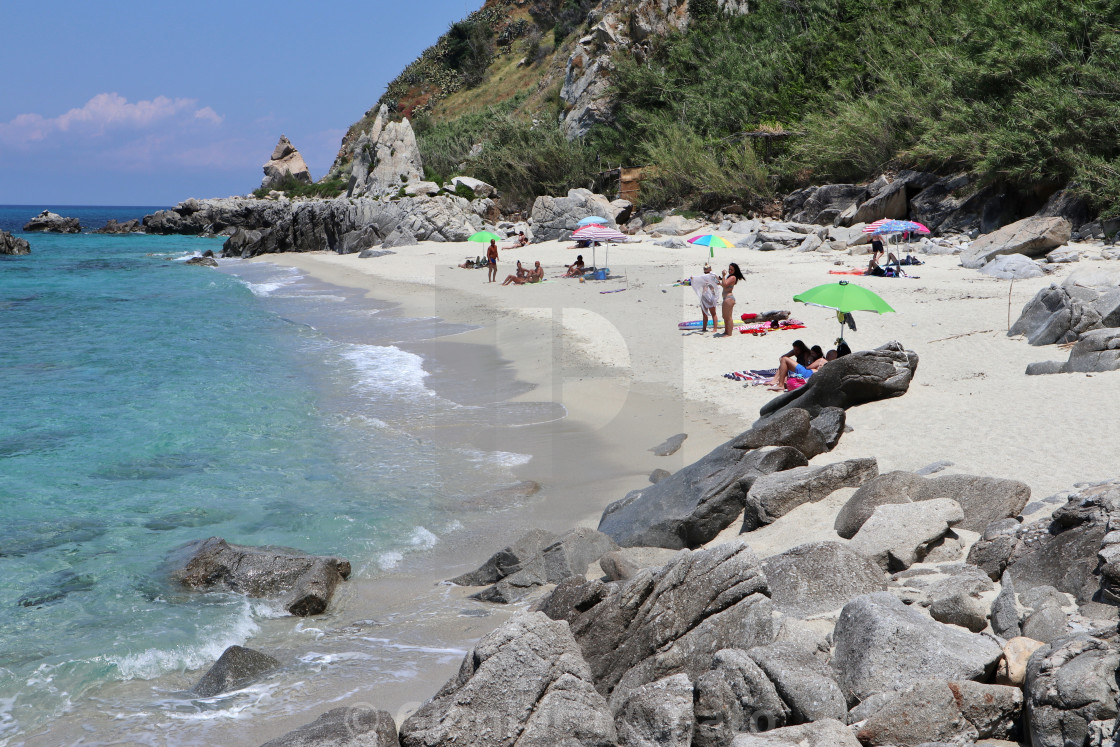 "Parghelia - Spiaggia di Michelino dalla scogliera" stock image