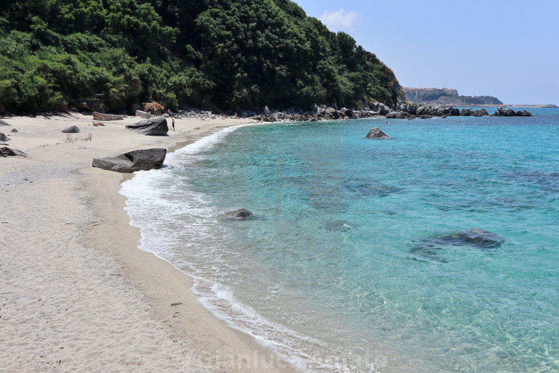 "Parghelia - Spiaggia di Michelino dallo scoglio" stock image