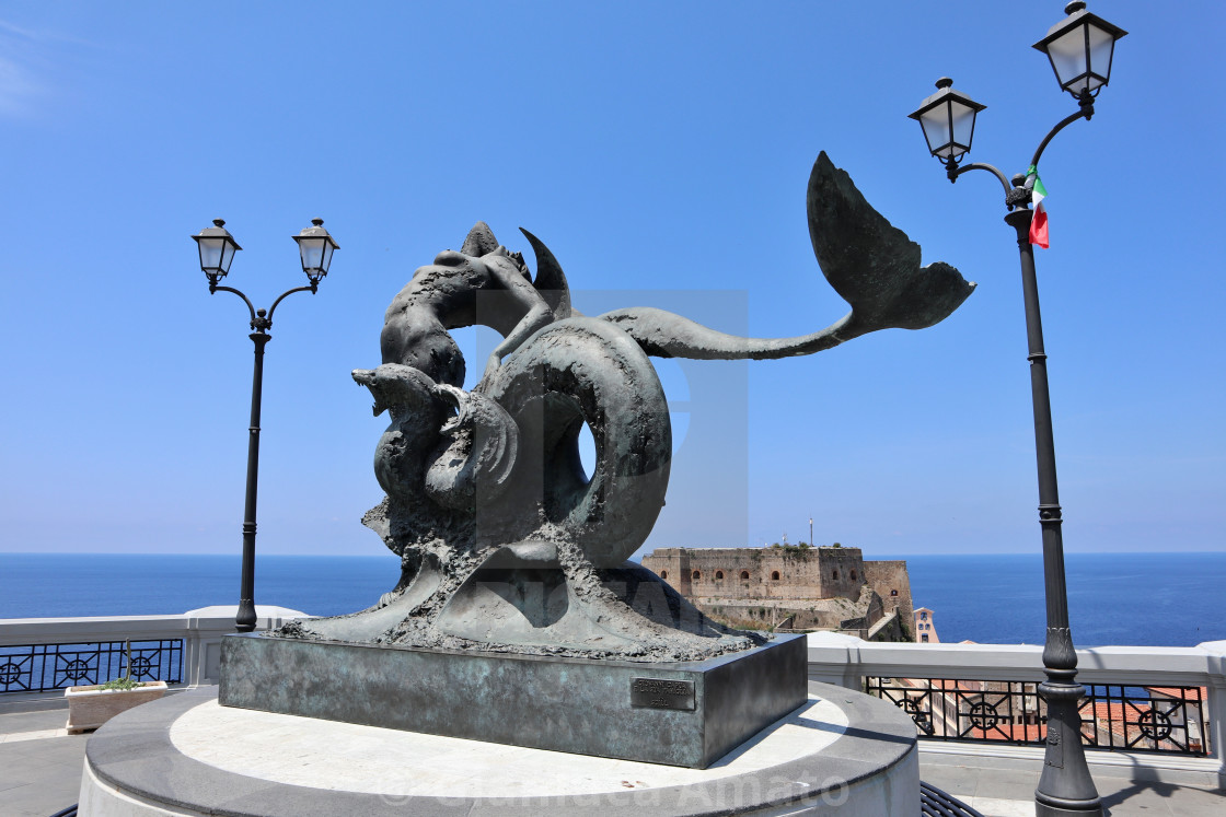 "Scilla - Statua della Sirenetta sul Belvedere di Piazza San Rocco" stock image