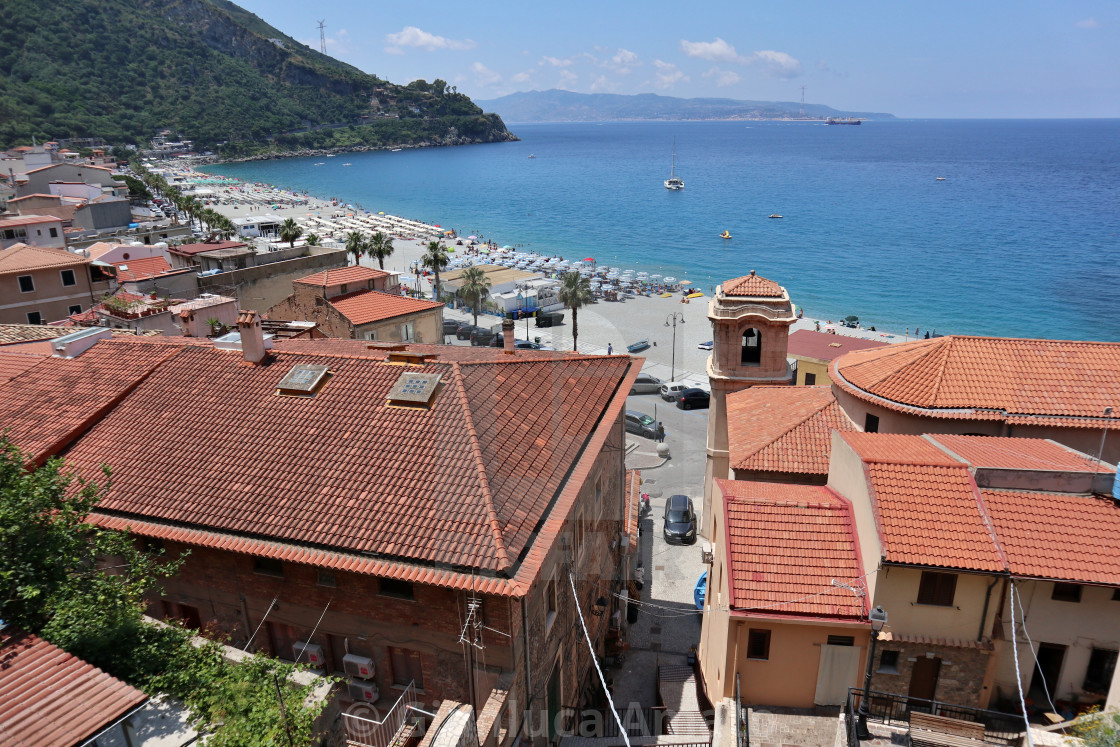 "Scilla - Scorcio del lungomare dalla strada statale" stock image