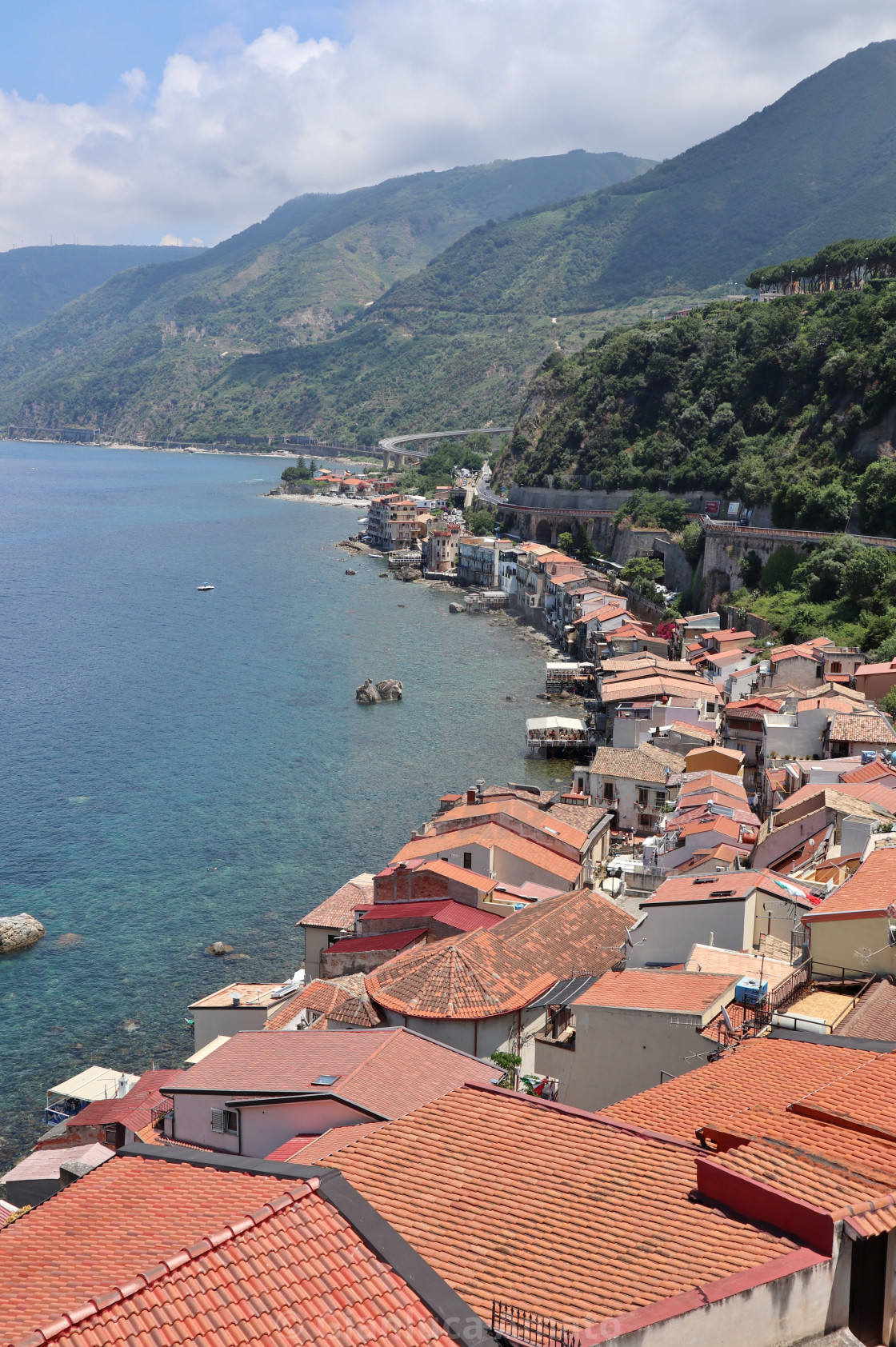 "Scilla - Scorcio del borgo di Chianalea dal centro storico" stock image