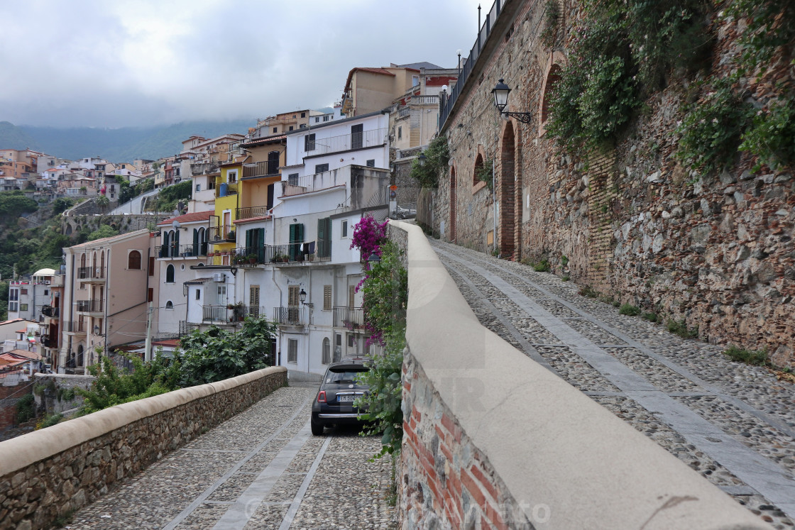 "Scilla - Scorcio del borgo da Via Chianalea" stock image