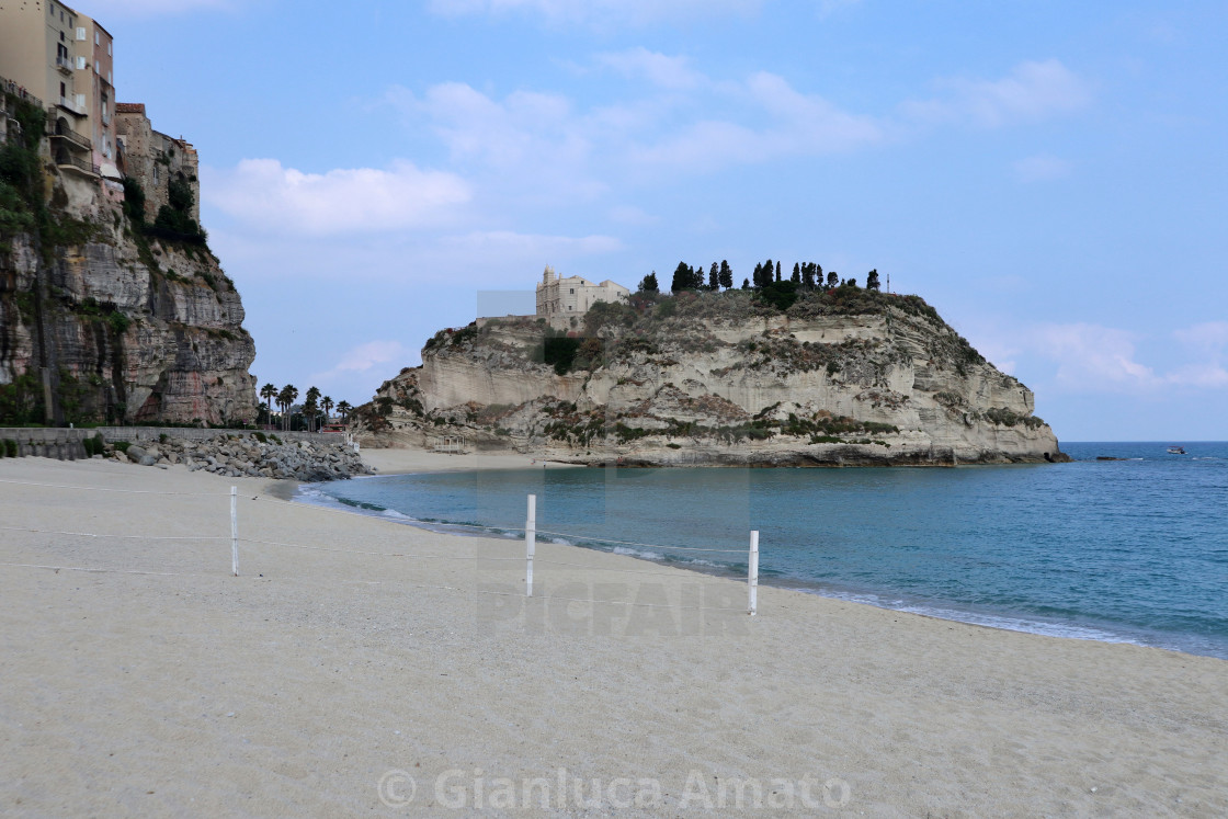 "Tropea - Isola Bella dalla Spiaggia della Rotonda" stock image