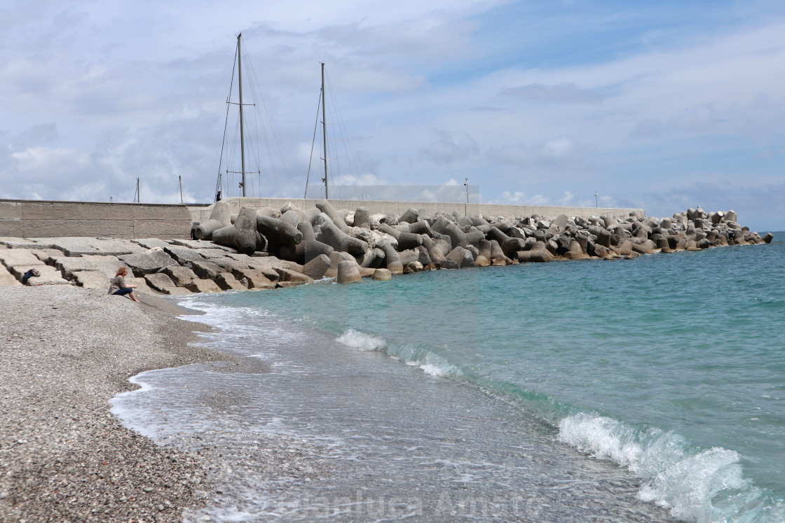 "Cetara - Scogliera dalla Spiaggia del Porto" stock image