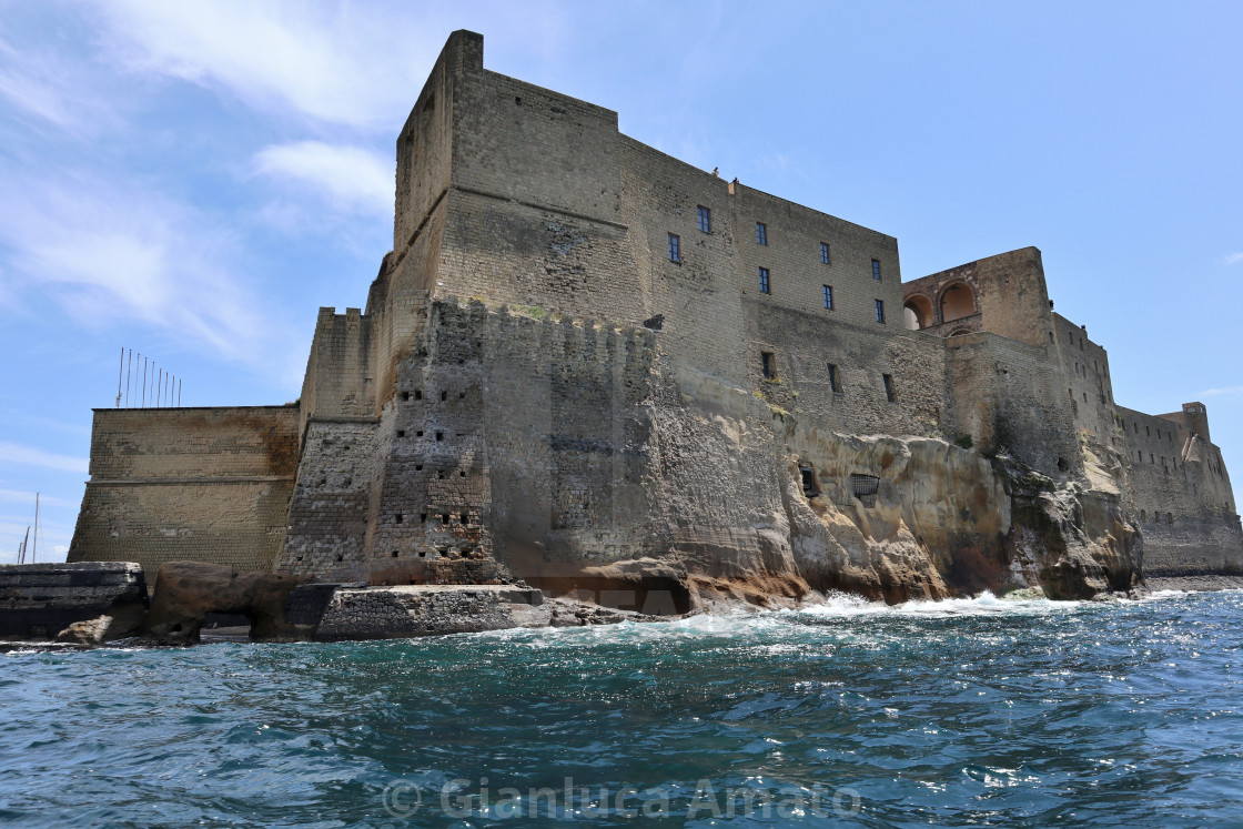 "Napoli - Scorcio di Castel dell'Ovo dalla barca" stock image