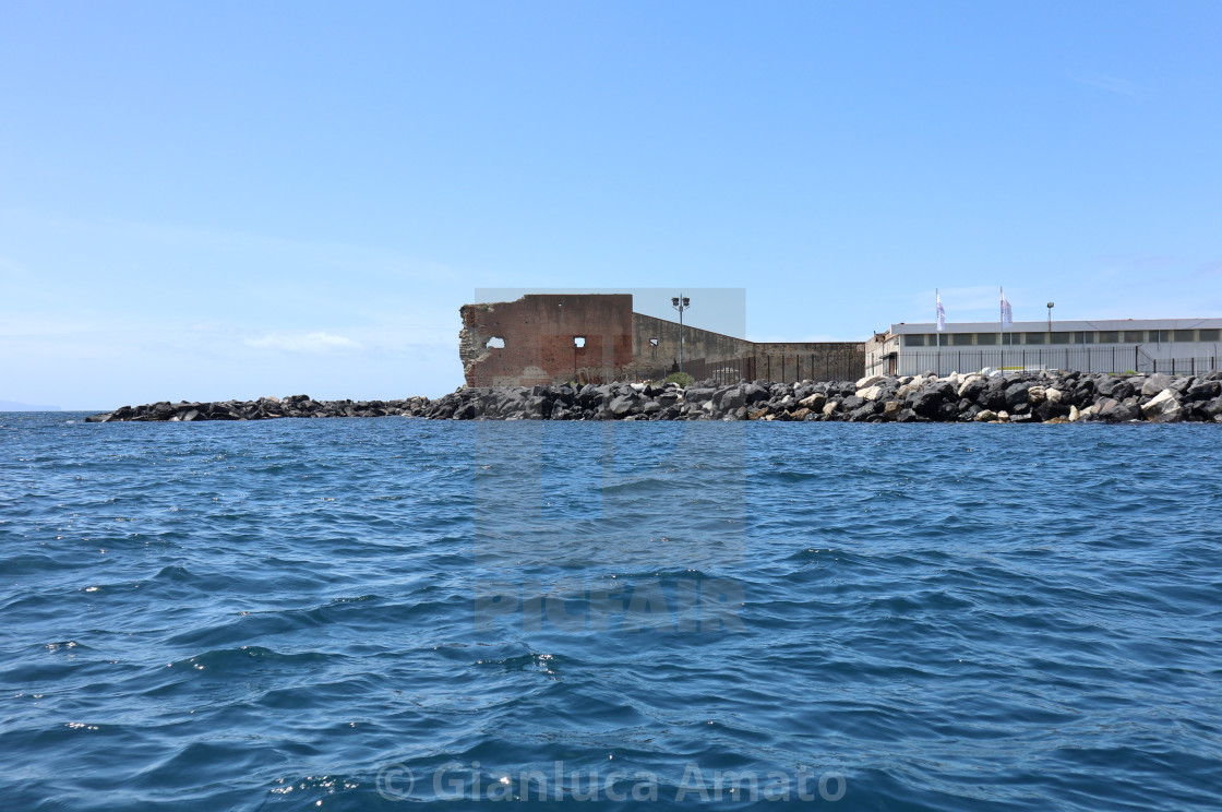 "Napoli - Punta di Borgo Marinari dalla barca" stock image