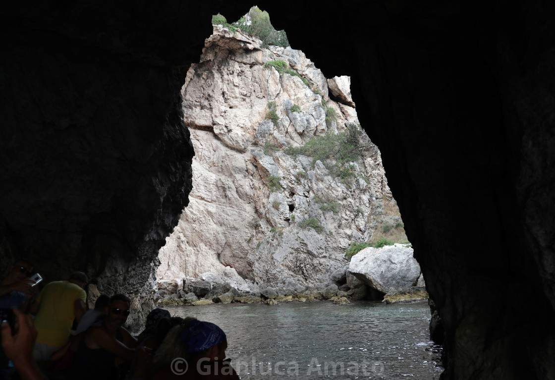 "Isole Tremiti - Interno della Grotta delle Viole dalla barca" stock image