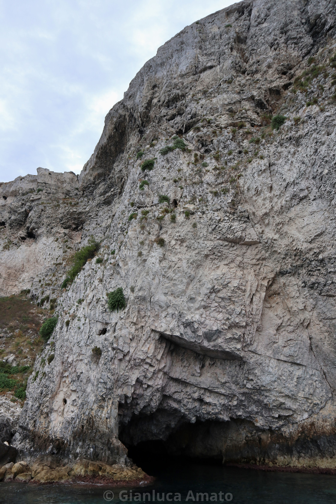 "Isole Tremiti - Ingresso della Grotta del Bue Marino" stock image