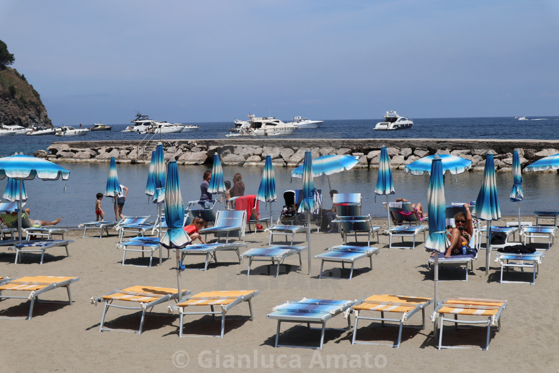 "Lacco Ameno - Turisti al lido del lungomare" stock image