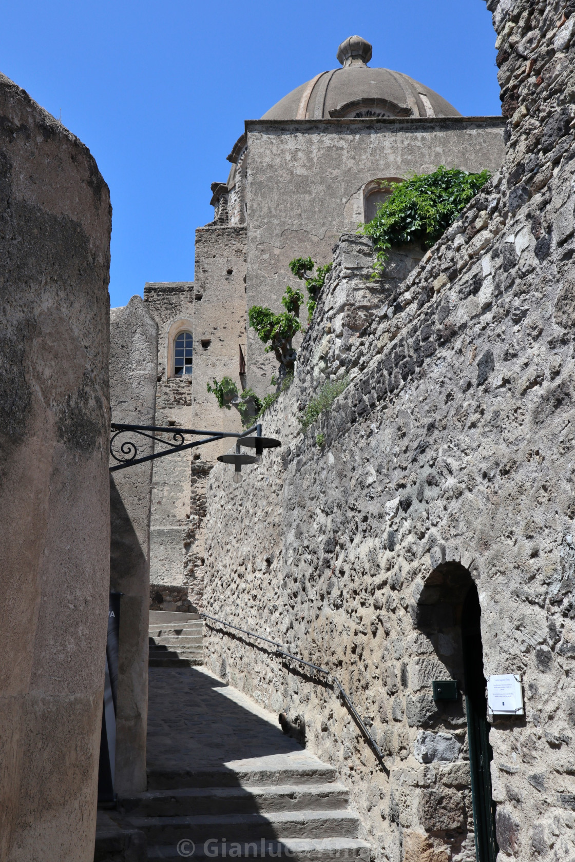 "Ischia - Vicolo del borgo del Castello Aragonese" stock image