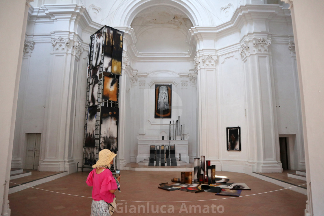 "Ischia - Turista nella Chiesa dell'Immacolata del Castello Aragonese" stock image