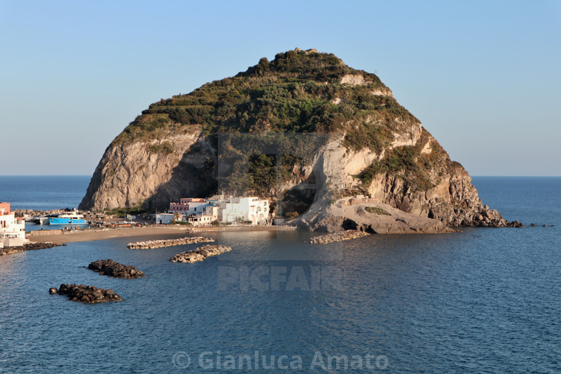 "Ischia - Isola di Sant'Angelo dalla provinciale Succhivo al tramonto" stock image