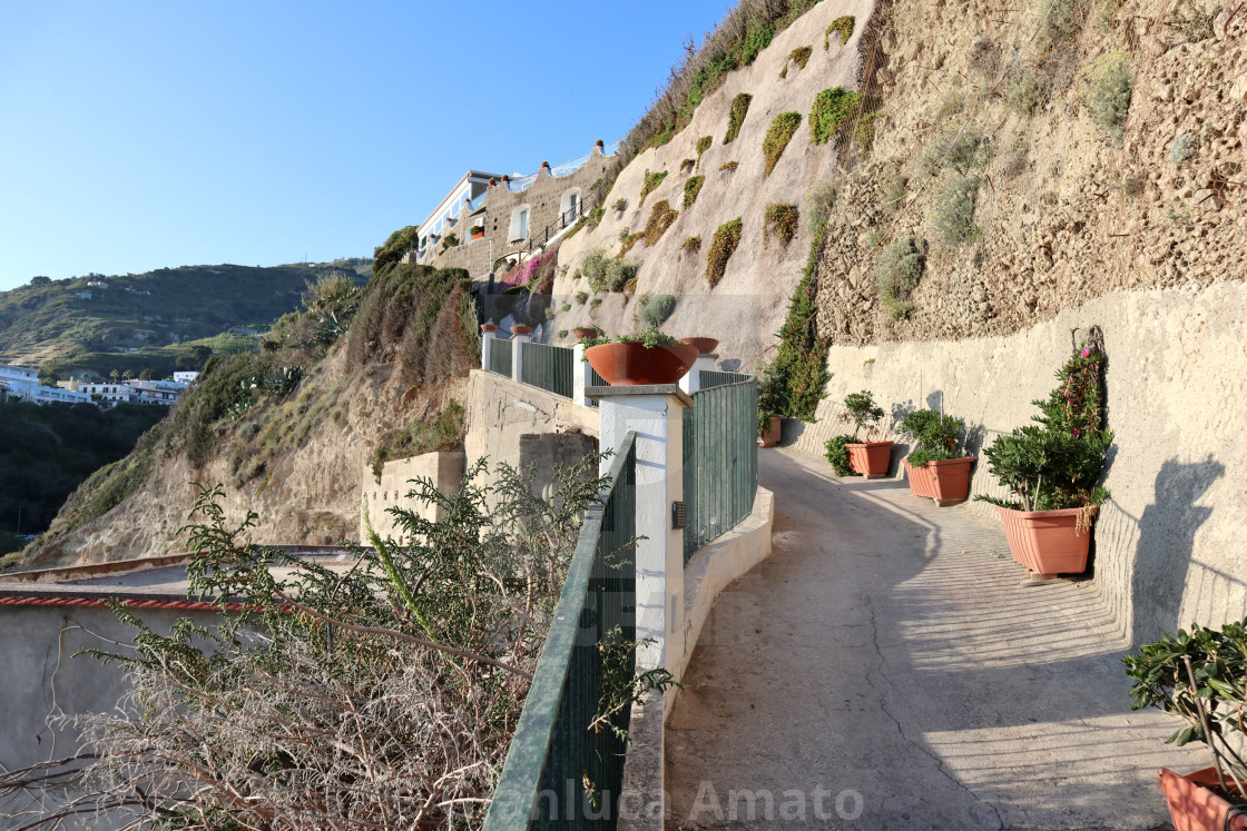 "Sant'Angelo d'Ischia - Stradina che sale fino a via Quadro" stock image