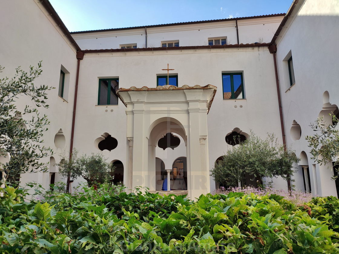 "Ravello - Chiostro della Chiesa di San Francesco" stock image