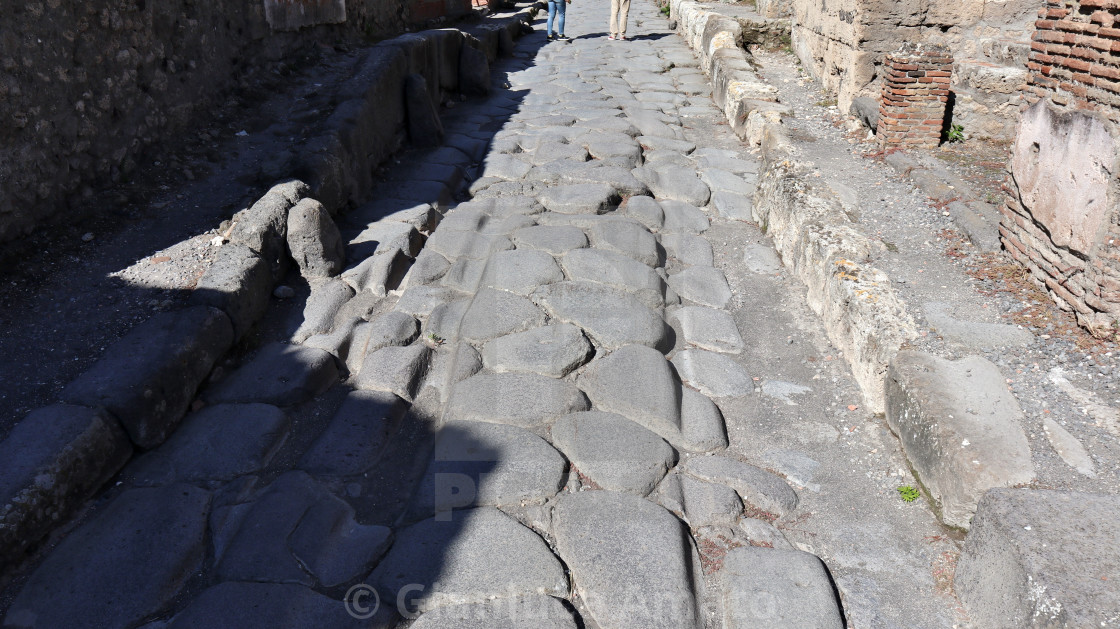 "Pompei - Particolare della strada di Via Consolare nel Parco Archeologico di Pompei" stock image