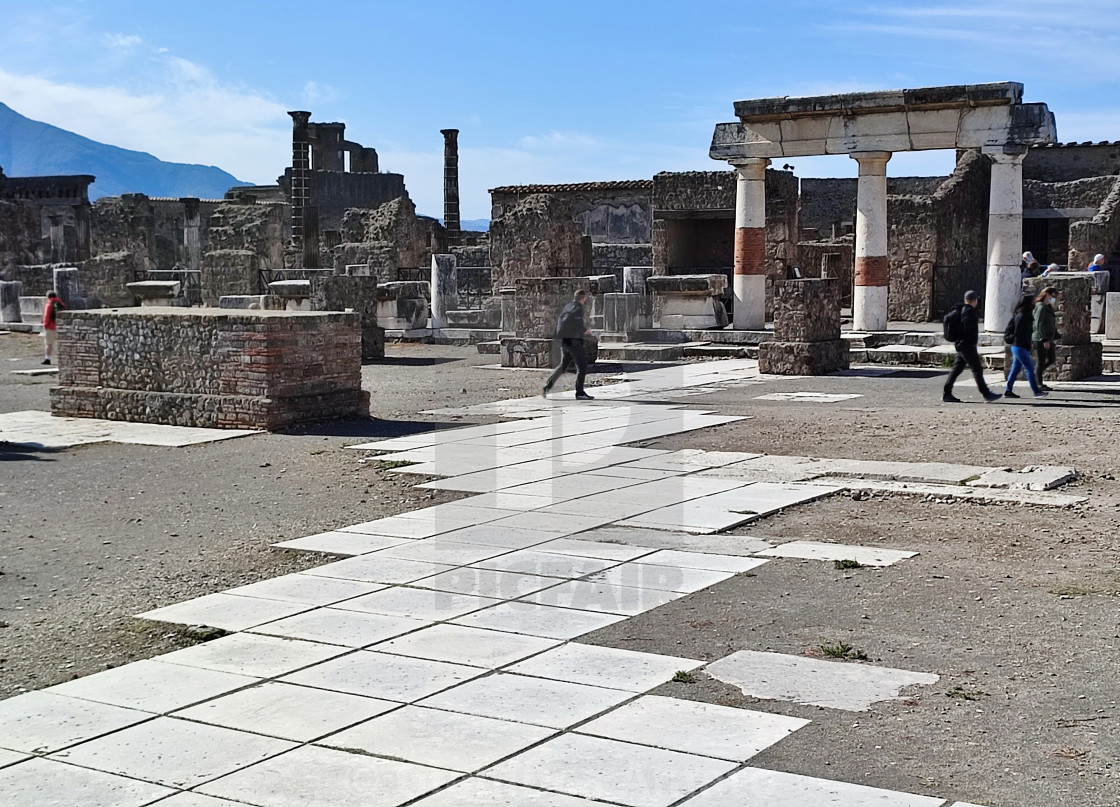 "Pompei - Pavimentazione della piazza del Foro" stock image