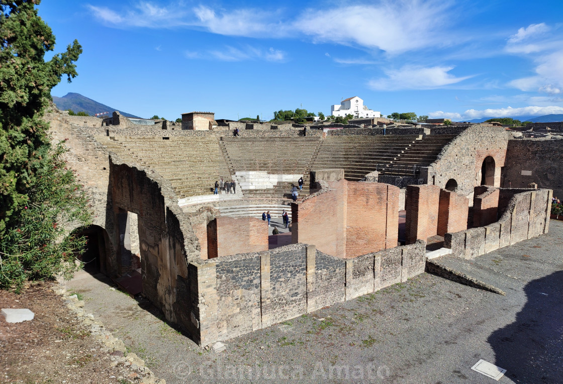 "Pompei - Teatro Grande dalla scalinata del Foro Triangolare" stock image