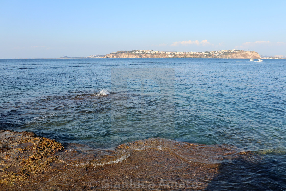 "Procida – Panorama dalla scogliera di Punta del Pioppeto" stock image