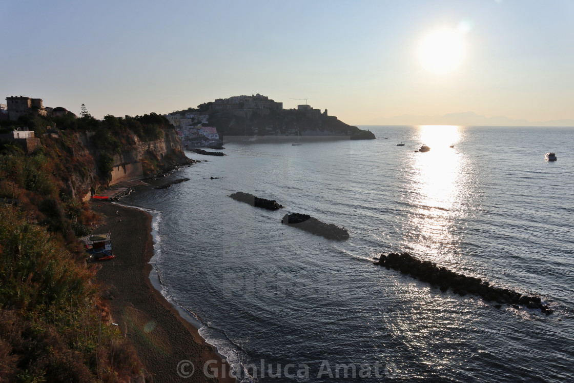 "Procida – Baia di Corricella dalla terrazza panoramica di Villa Eldorado la mattina" stock image