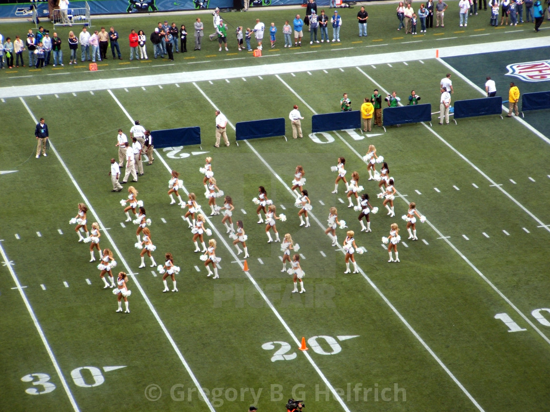 "Seagall Cheer Leaders at Game Start Cheer" stock image