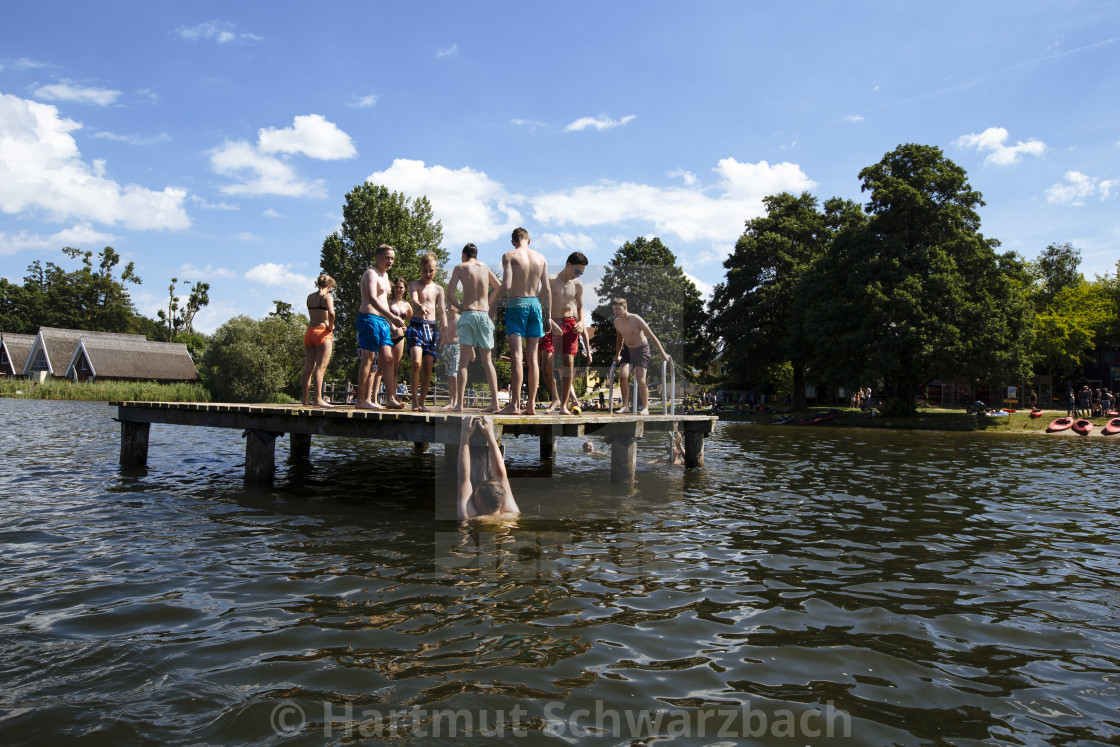 "Hartmut Schwarzbach_argus" stock image