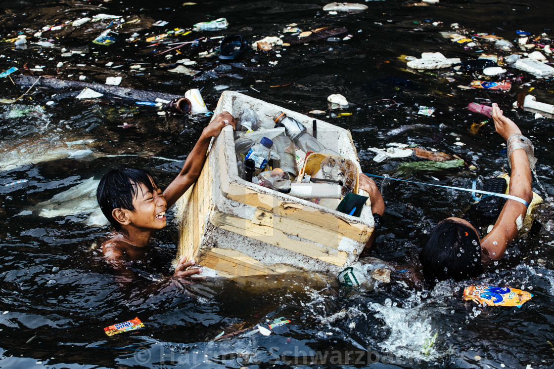 "Floating Kids Manila" stock image