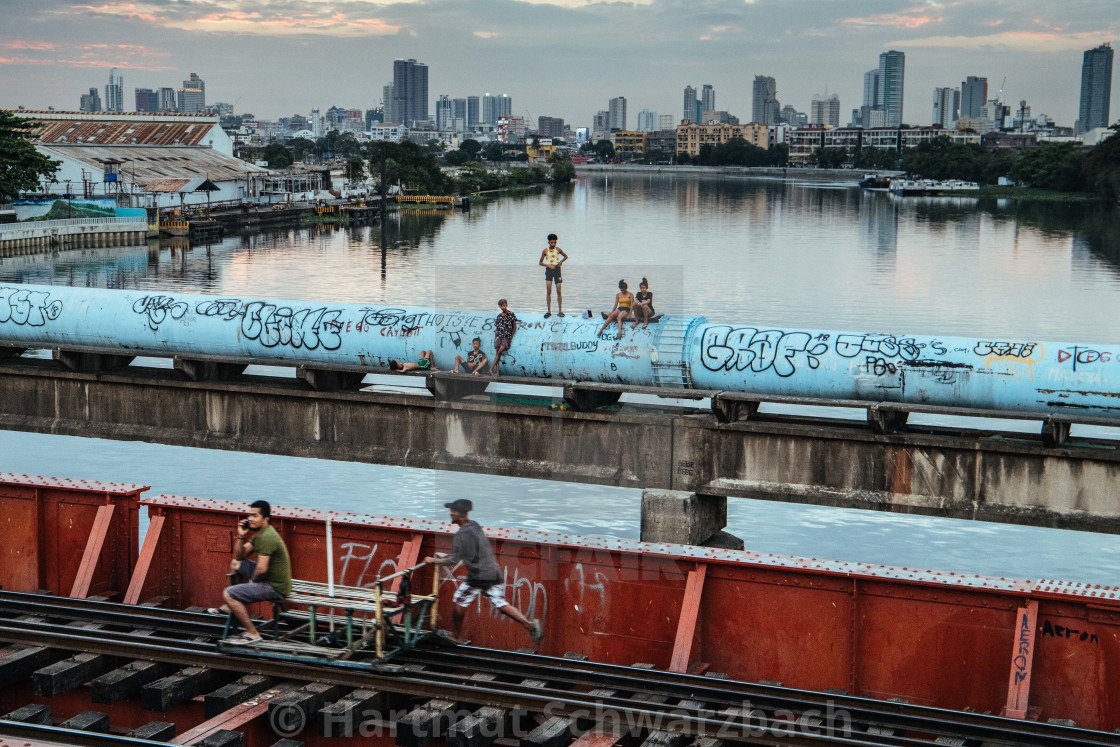 "Railway Bridge over Pasig River in St.Mesa" stock image