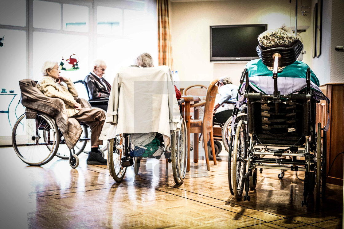 "Old Peoples Home - Symbolfoto zum Thema Altenpflege" stock image