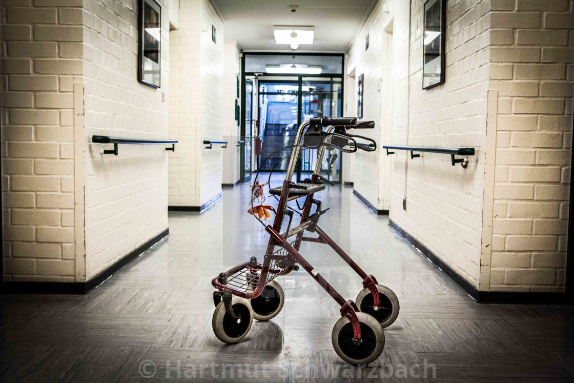 "Old Peoples Home - Symbolfoto zum Thema Altenpflege" stock image