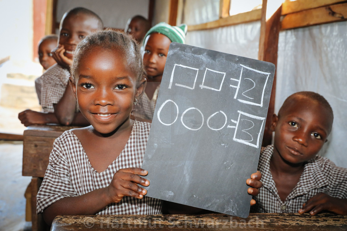 "Garagenschule - Boko Haram Flüchtlinge im IDP Camp" stock image