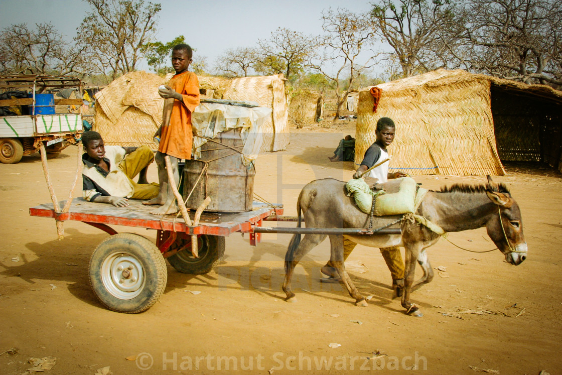 "Small Scale Mining in Burkina Faso - Gold im Kleinbergbau" stock image