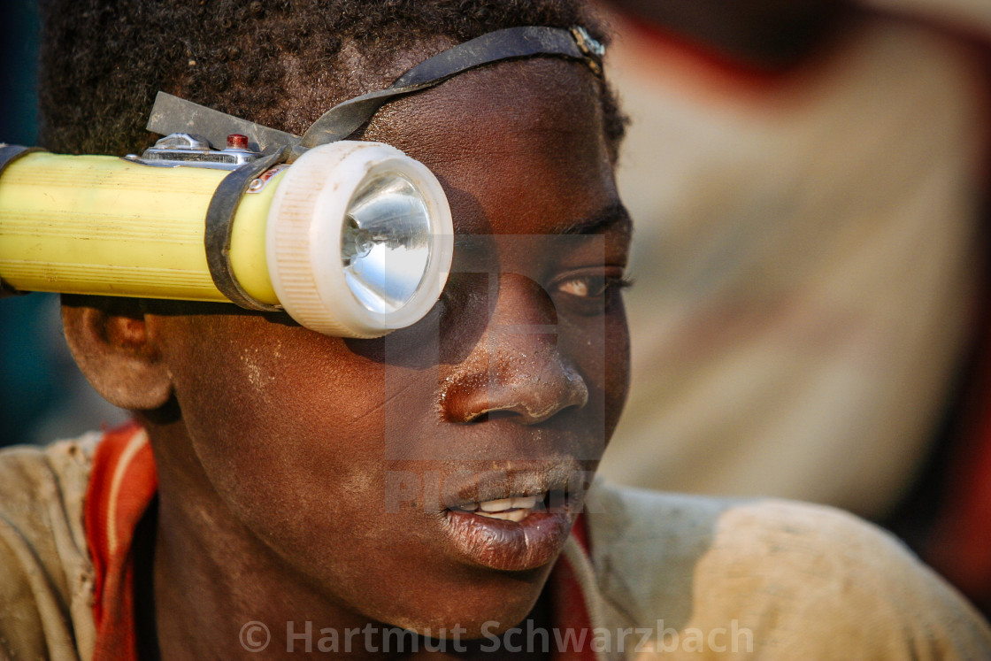 "Small Scale Mining in Burkina Faso - Gold im Kleinbergbau" stock image