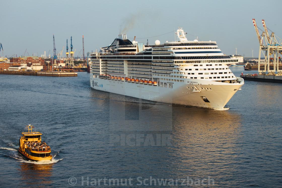 "Kreuzfahrtschiff MSC Preziosia" stock image