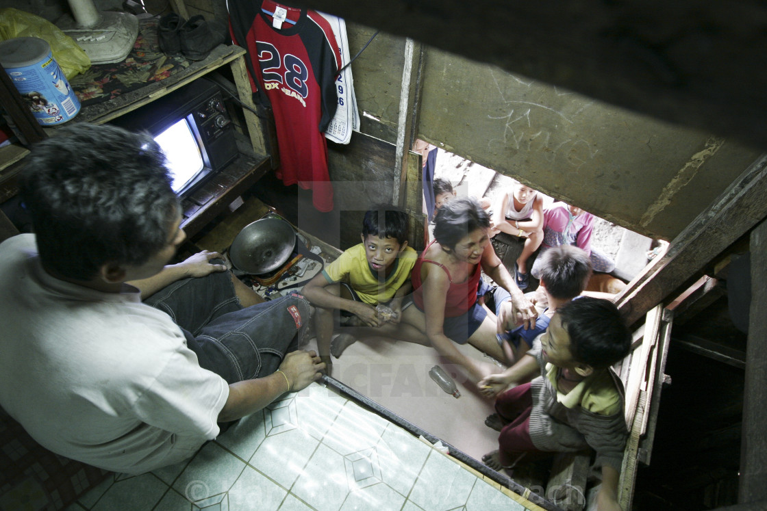 "Manila Killertrain-Dangerous Life in the Slums" stock image